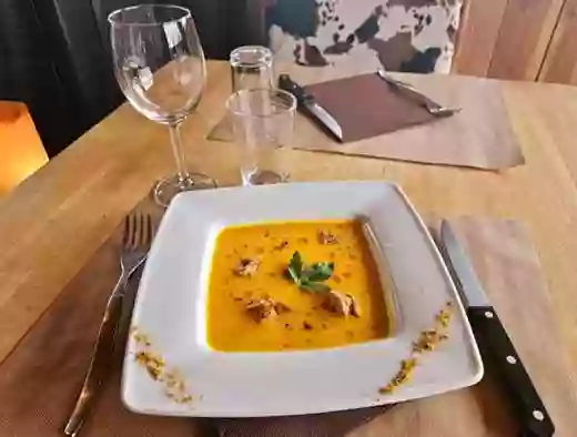 Le Bistrot Larzac - restaurant LA VACQUERIE-ET-SAINT-MARTIN-DE-CASTRIES - Restaurant Cirque de Navacelle